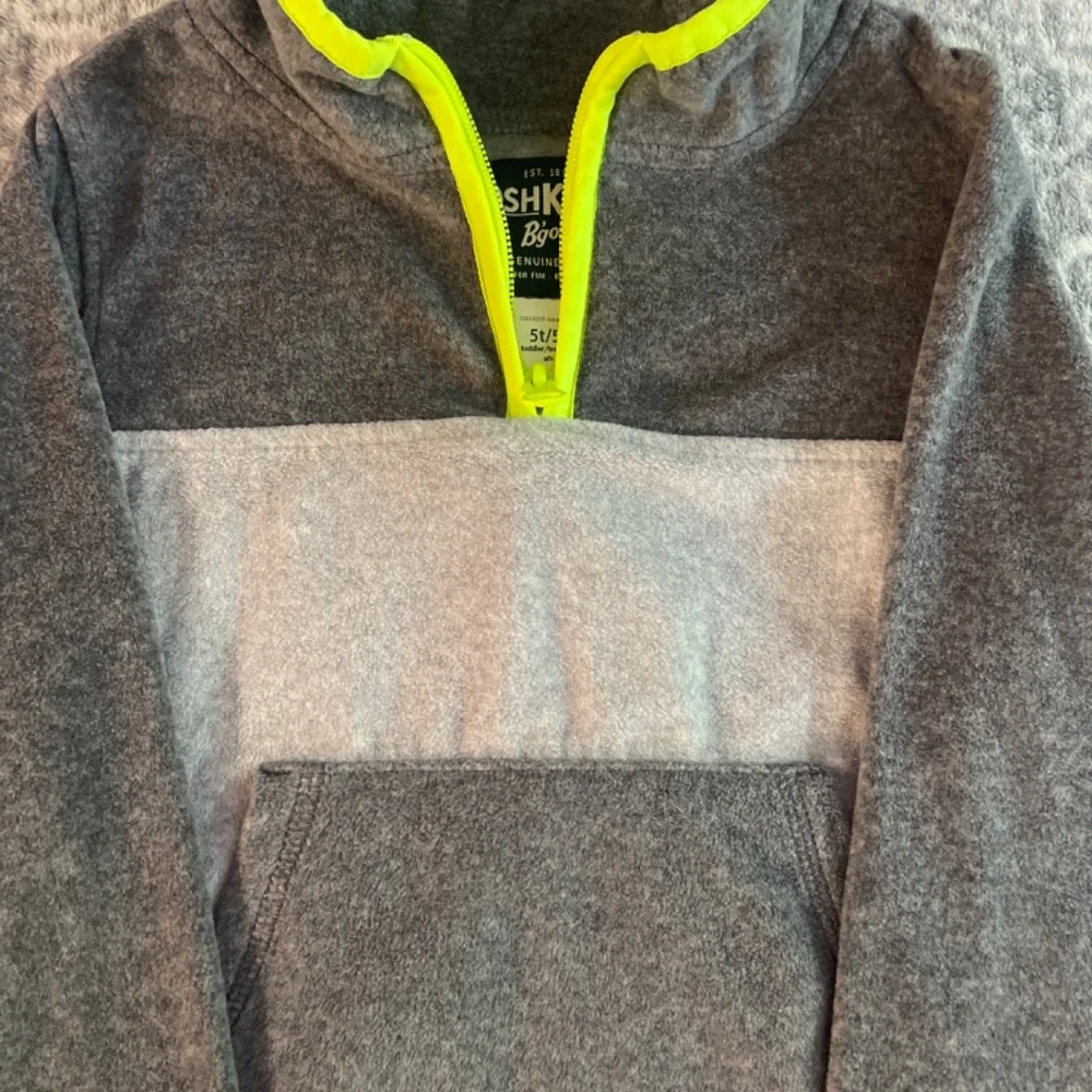 Boy’s OshKosh fleece